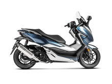 Carica l'immagine nel visualizzatore di Gallery, Akrapovic Silenziatore Honda FORZA 250 2018–2020 — S-H3SO5-HRSS