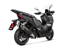 Carica l'immagine nel visualizzatore di Gallery, Akrapovic Silenziatore Honda ADV 350 2022–2024 — S-H3SO8-HRSSBL