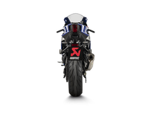 Carica l'immagine nel visualizzatore di Gallery, Akrapovic Silenziatore Yamaha R9 2024–2025 — S-Y9R21-EET