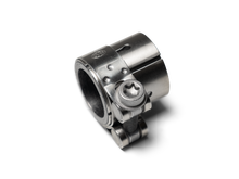 Carica l'immagine nel visualizzatore di Gallery, Akrapovic Kit montaggio scarico Yamaha X-MAX 125 2022–2024 — P-HF1485