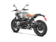 Carica l'immagine nel visualizzatore di Gallery, Akrapovic Silenziatore Bmw R NINET 2017–2022 — S-B12SO17-HBRBL