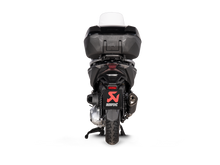 Carica l'immagine nel visualizzatore di Gallery, Akrapovic Silenziatore Honda ADV 350 2022–2024 — S-H3SO8-HRSSBL