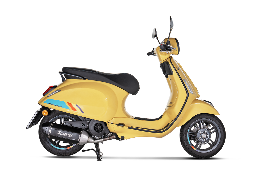 Akrapovic Silenziatore Piaggio VESPA 125 S 2025 — S-VE125SO5-HWSSBL