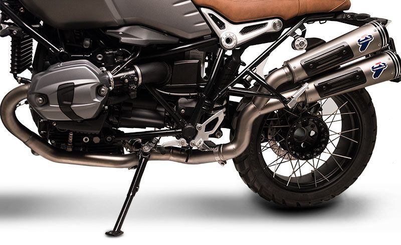 Termignoni BW1408032IXX — scarico montato sulla moto, vista 1