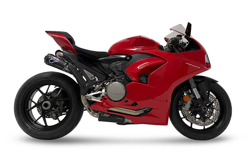 Termignoni D22009400TNC — scarico montato sulla moto, vista 1