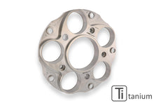 Carica l'immagine nel visualizzatore di Gallery, Flangia parastrappi 5 fori Ducati - TITANIO