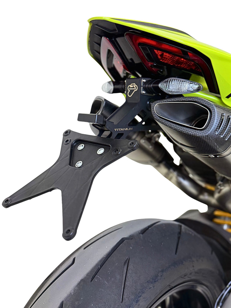 Termignoni D23109490N — componente montato sulla moto, vista 1