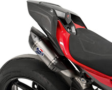 Carica l'immagine nel visualizzatore di Gallery, Termignoni D23109400ITC — componente montato sulla moto, vista 2