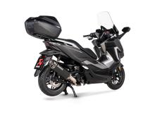 Carica l'immagine nel visualizzatore di Gallery, Akrapovic Silenziatore Honda ADV 350 2022–2024 — S-H3SO8-HRSSBL
