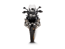 Carica l'immagine nel visualizzatore di Gallery, Akrapovic Barre di protezione Bmw R1250GS 2019–2023 — CB-B12T1U