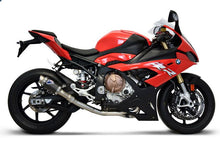 Carica l'immagine nel visualizzatore di Gallery, Termignoni BW26094SO05 — scarico montato sulla moto, vista 2