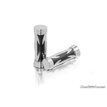 Carica l'immagine nel visualizzatore di Gallery, CUSTOM ACCES MANOPOLE MOD. CRUZ DE MALTA COLORE INOX - COD. PO0011J - Materiale: plastica. Lunghezza: 133 mm. Diametro: 25.4 mm.