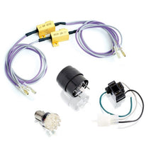 Carica l'immagine nel visualizzatore di Gallery, CUSTOM ACCES SET DI RESISTENZE DA 3'9/25W PER FRECCE A LED - COD. HO0001O - Prodotto realizzato per moto che montano frecce a
