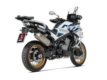 Carica l'immagine nel visualizzatore di Gallery, Akrapovic Silenziatore Cf Moto 800MT 2024–2025 — S-CF8SO4-HFTT