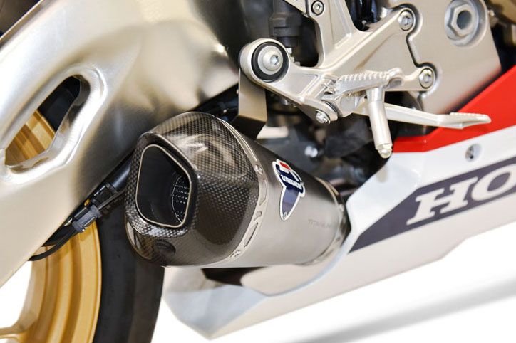 Termignoni H162094SO01 — scarico montato sulla moto, vista 2