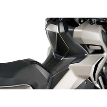 Carica l'immagine nel visualizzatore di Gallery, PUIG ADESIVO PROTEZIONE SCOOTER PER HONDA X-ADV 2017 NERO