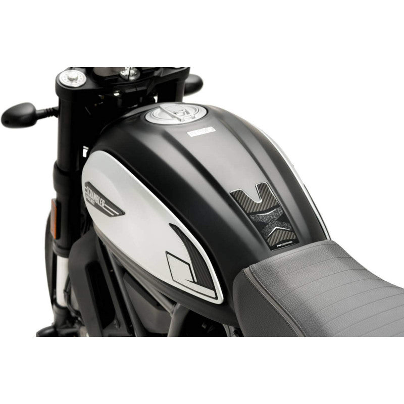 PUIG ADESIVO SERBATOIO PER DUCATI SCRAMBLER ICON 15-16 CARBON LOOK