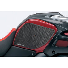 Carica l'immagine nel visualizzatore di Gallery, PUIG ADESIVO SERBATOIO SPECIFICO LATERALE SUZUKI DL1000 V-STROM 14-19 NERO