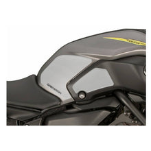 Carica l'immagine nel visualizzatore di Gallery, PUIG ADESIVO SERBATOIO SPECIFICO LATERALE YAMAHA MT-07 18-20 TRASPARENTE
