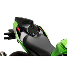 Carica l'immagine nel visualizzatore di Gallery, PUIG COVER PER SEDILE POSTERIORE KAWASAKI ZX-10RR 21-24 CARBON LOOK