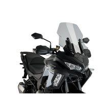 Carica l'immagine nel visualizzatore di Gallery, PUIG CUPOLINO TOURING KAWASAKI VERSYS 1000 22-24 FUME CHIARO