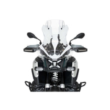 Carica l'immagine nel visualizzatore di Gallery, PUIG CUPOLINO TOURING PLUS-VISIERA SENZA RADAR BMW R1300 GS TROPHY 23-25 TRASPARENTE