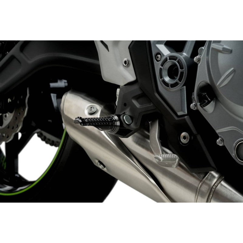 PUIG POGGIAPIEDI YAMAHA TRACER 700 2020 (ATTENZIONE: IL POGGIAPIEDI NON INCLUDE L'ADATTATORE)
