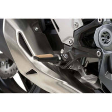 Carica l'immagine nel visualizzatore di Gallery, PUIG POGGIAPIEDI YAMAHA MT-07 TRACER 16-17 (ATTENZIONE: IL POGGIAPIEDI NON INCLUDE L'ADATTATORE)