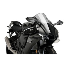 Carica l'immagine nel visualizzatore di Gallery, PUIG SPOILER FRONTALE GP YAMAHA YZF-R1/R1M 20-24 FUME CHIARO