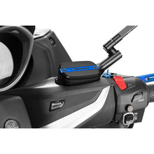 Carica l'immagine nel visualizzatore di Gallery, PUIG TAPPO SERBATOIO ANTERIORE PER FLUIDO FRENO ANT/POST. YAMAHA T-MAX 560 MAX TECH 22-24 BLU